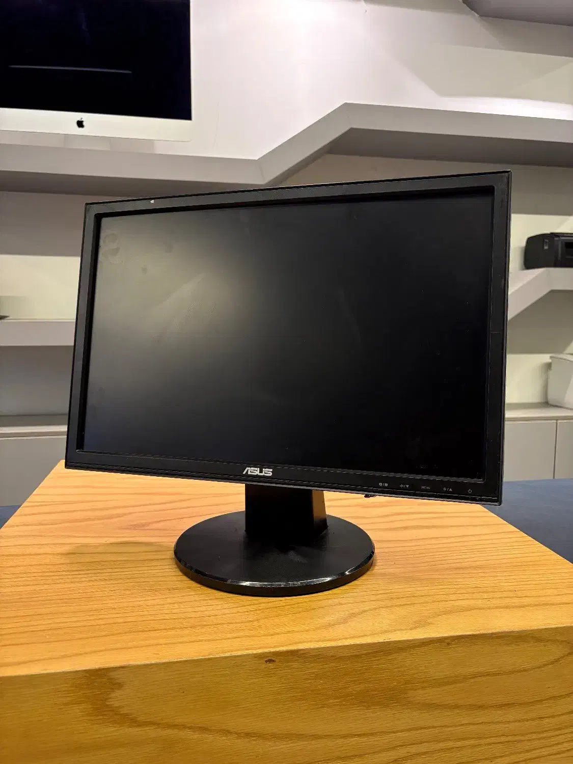 مانیتور استوک ASUS 19|قطعات و لوازم جانبی رایانه|تهران, فلسطین (میدان انقلاب)|دیوار