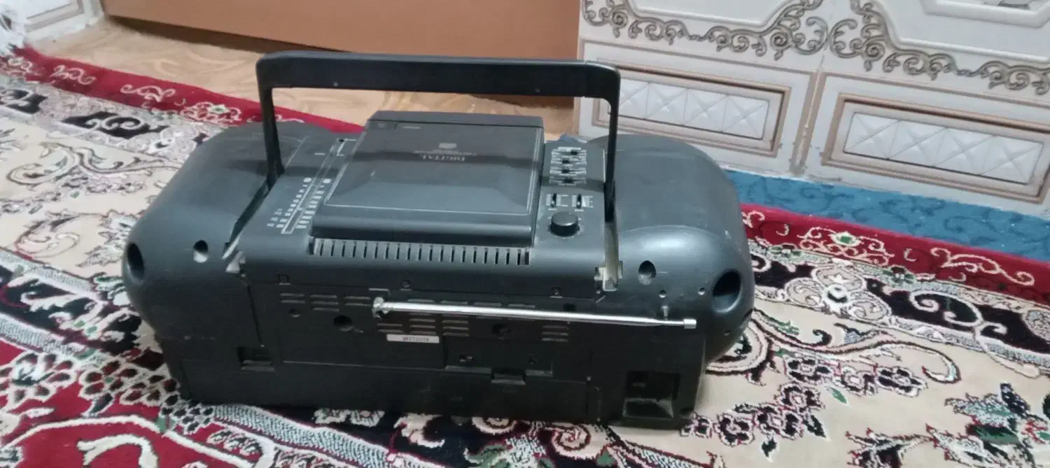 رادیو قدیمی|کلکسیون اشیاء عتیقه|بیرجند, |دیوار