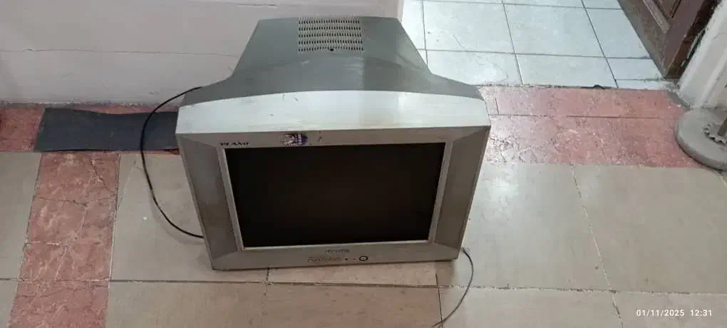 تلویزیون ۲۵ اینج|تلویزیون و پروژکتور|پردیس, فاز ۱|دیوار