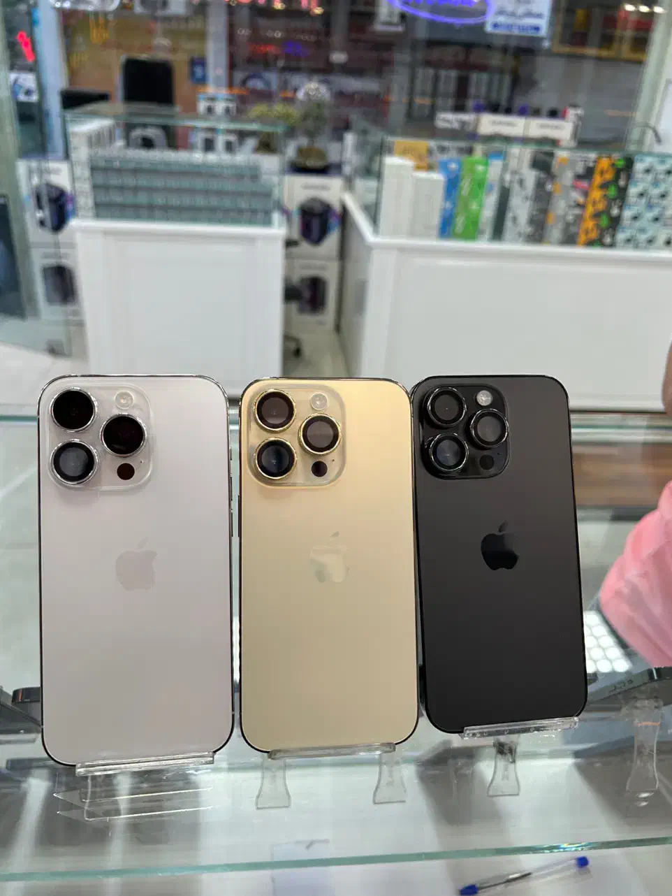 iphone 14 pro|موبایل|قم, چهل درخت|دیوار