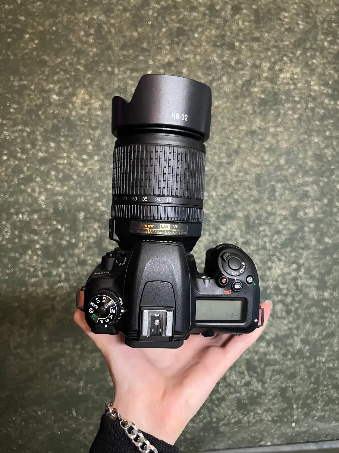 دوربین نیکون d7500 + 18-140 قیمت شگفت انگیز|دوربین عکاسی و فیلم‌برداری|کرج, گلشهر|دیوار