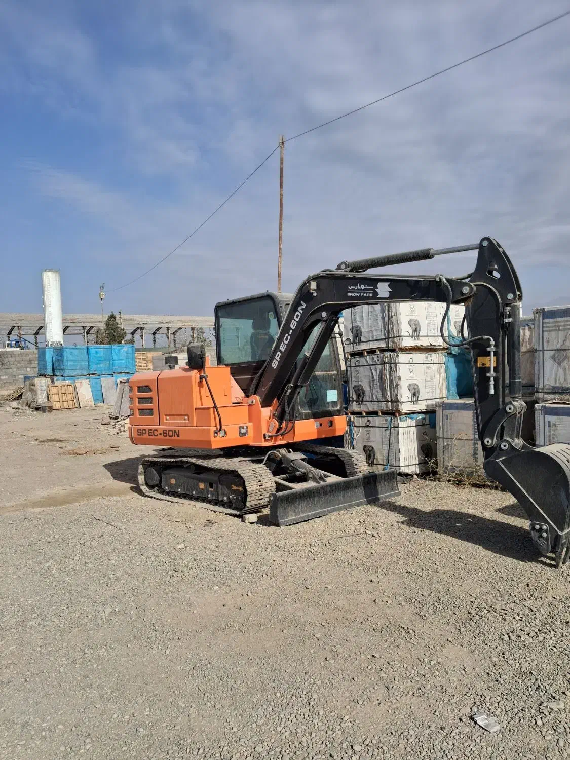 حمل نخاله خاور بابکت.مینی بیل کندن استخر|خدمات حمل و نقل|کرج, باغستان|دیوار