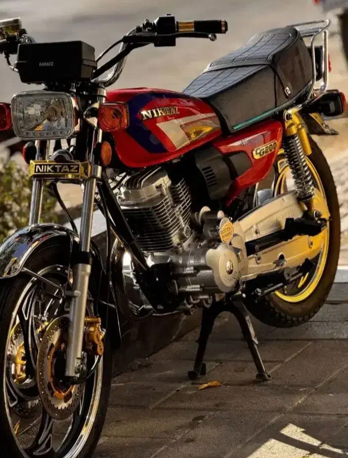 نیکتاز ۲۰۰ جفت دیسک|موتورسیکلت|ساری, |دیوار