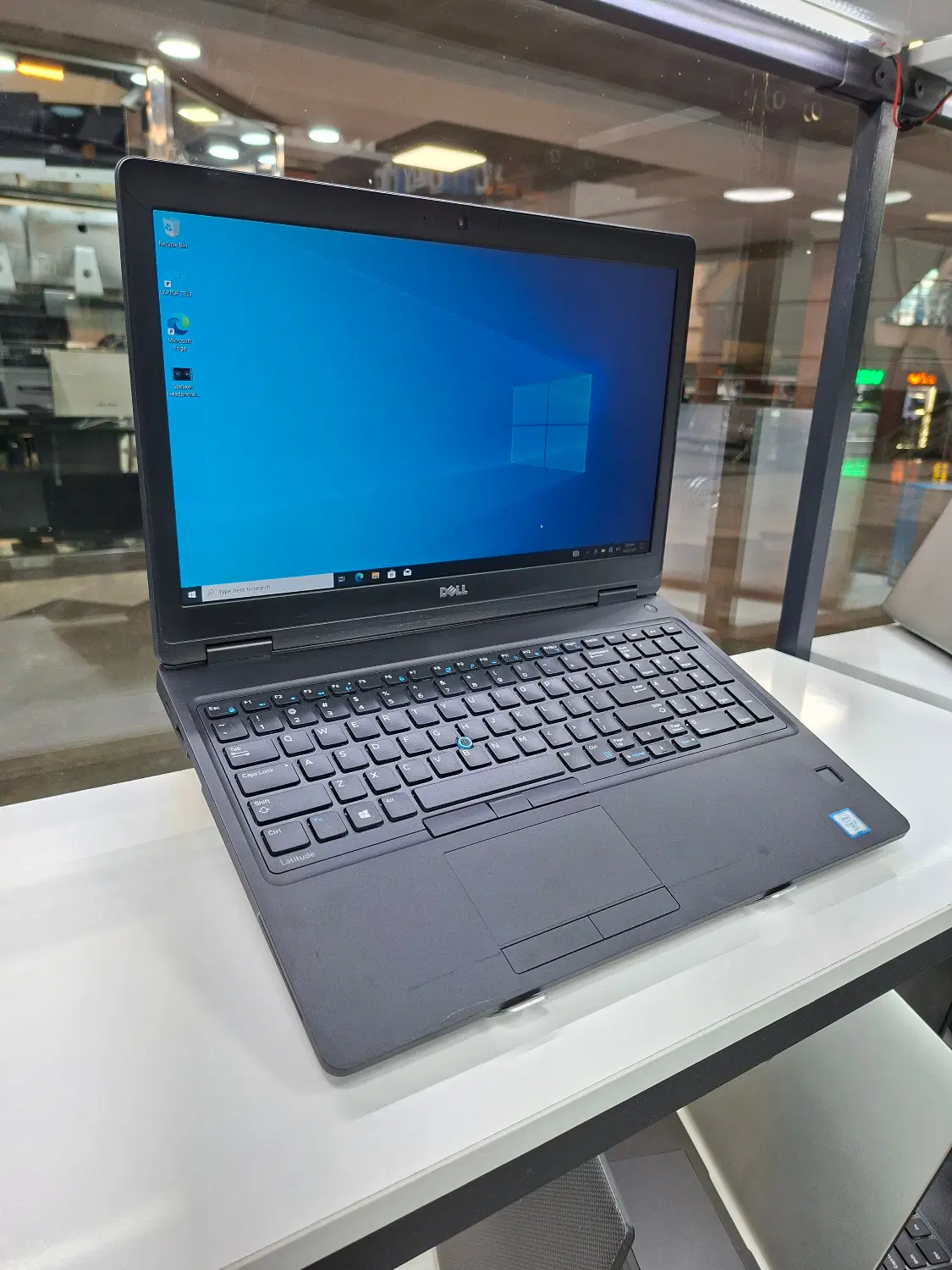 لپ تاپ Dell Latitude 5580 نسل شش|رایانه همراه|تهران, فلسطین (میدان انقلاب)|دیوار