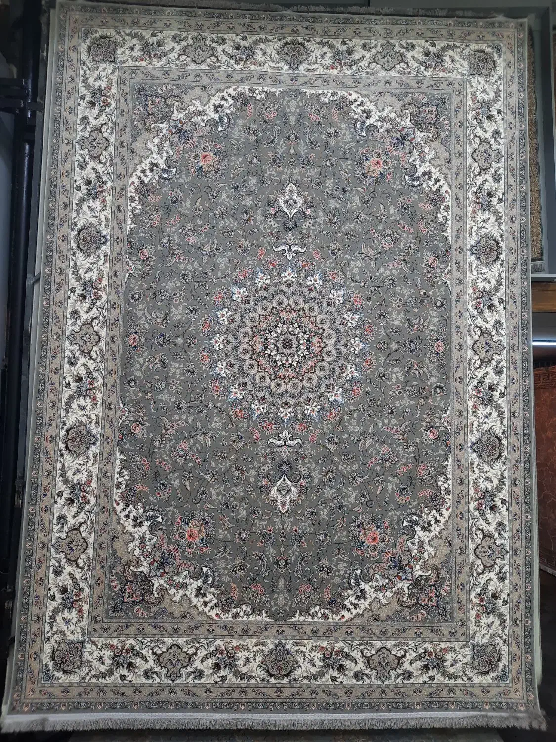 ۴عددفرش۹متری۱۲۰۰شانه ضخیم ساده نقشه تبریزآکبند|فرش|ماهدشت, |دیوار