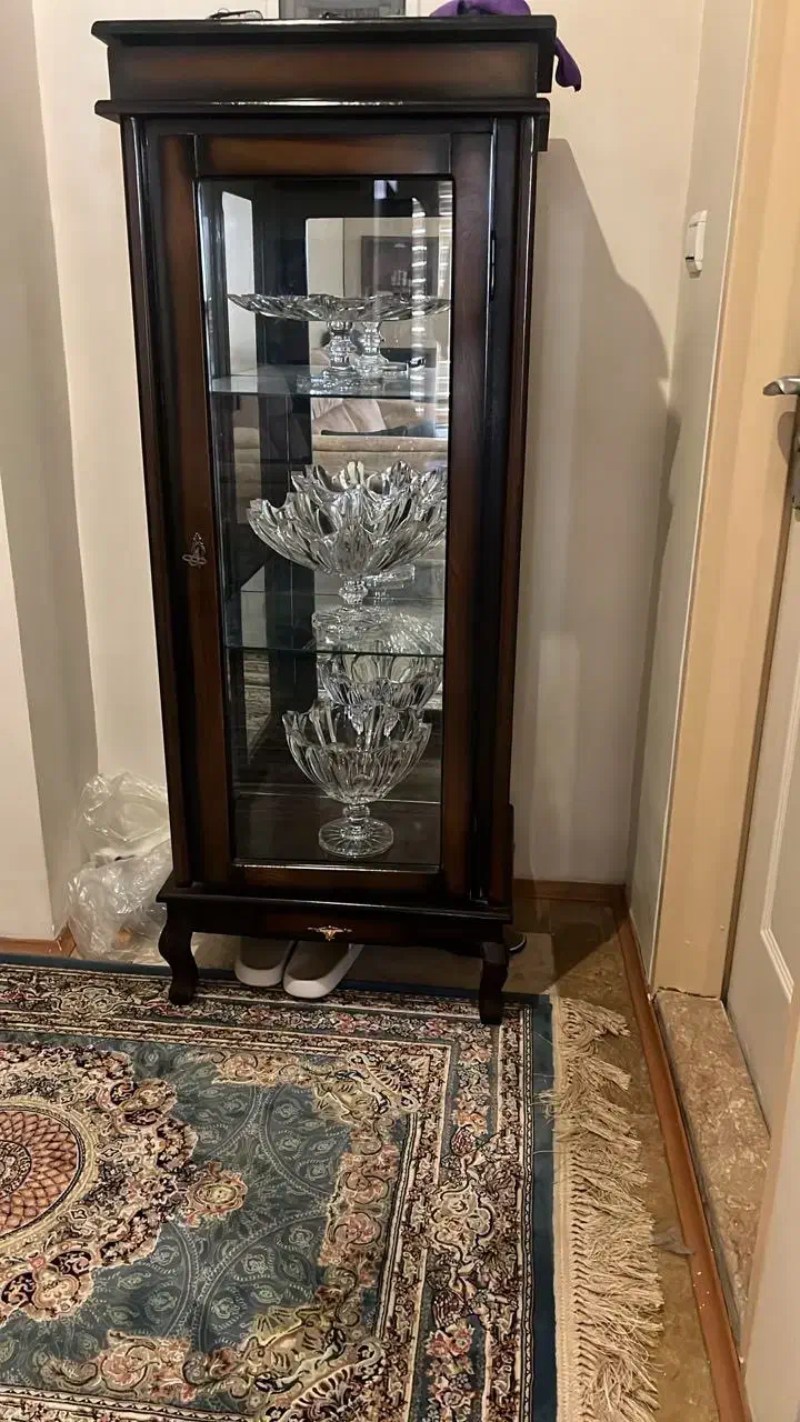 بوفه سه طبقه کشودار کاملا سالم|بوفه، ویترین، کنسول|تهران, علم و صنعت|دیوار