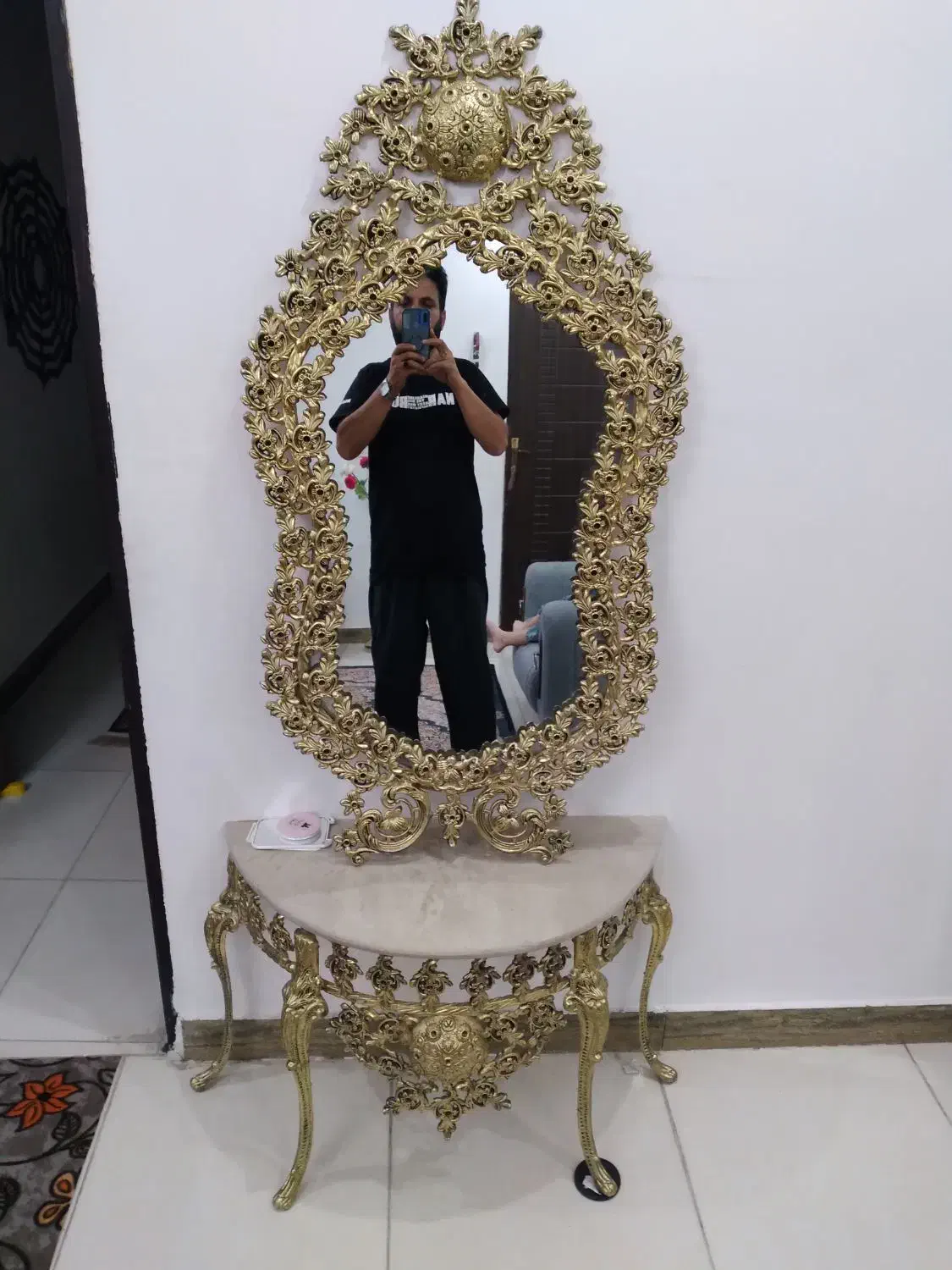 آینه شمعدون|آینه|رباط‌کریم, رباط‌کریم|دیوار