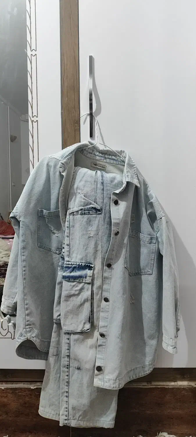 مانتو دونه ۲۰۰.مانتوشلوارجین .لباس مجلسی.پوتین.|لباس|تربت جام, میان جام|دیوار