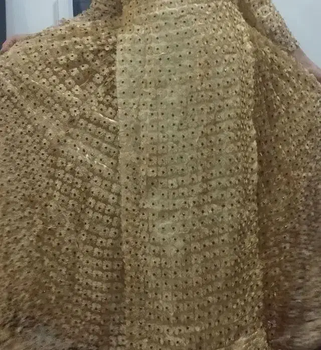 لباس محلی با پارچه زیبا ، خوش رنگ ،خوش دوخت|لباس|بروجن, |دیوار