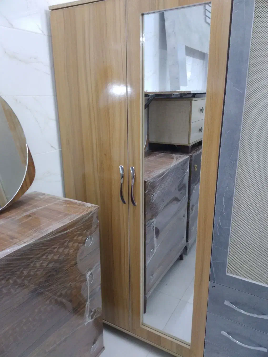 کمد لباس|جاکفشی، کمد، دراور|نیشابور, گنبد سبز|دیوار