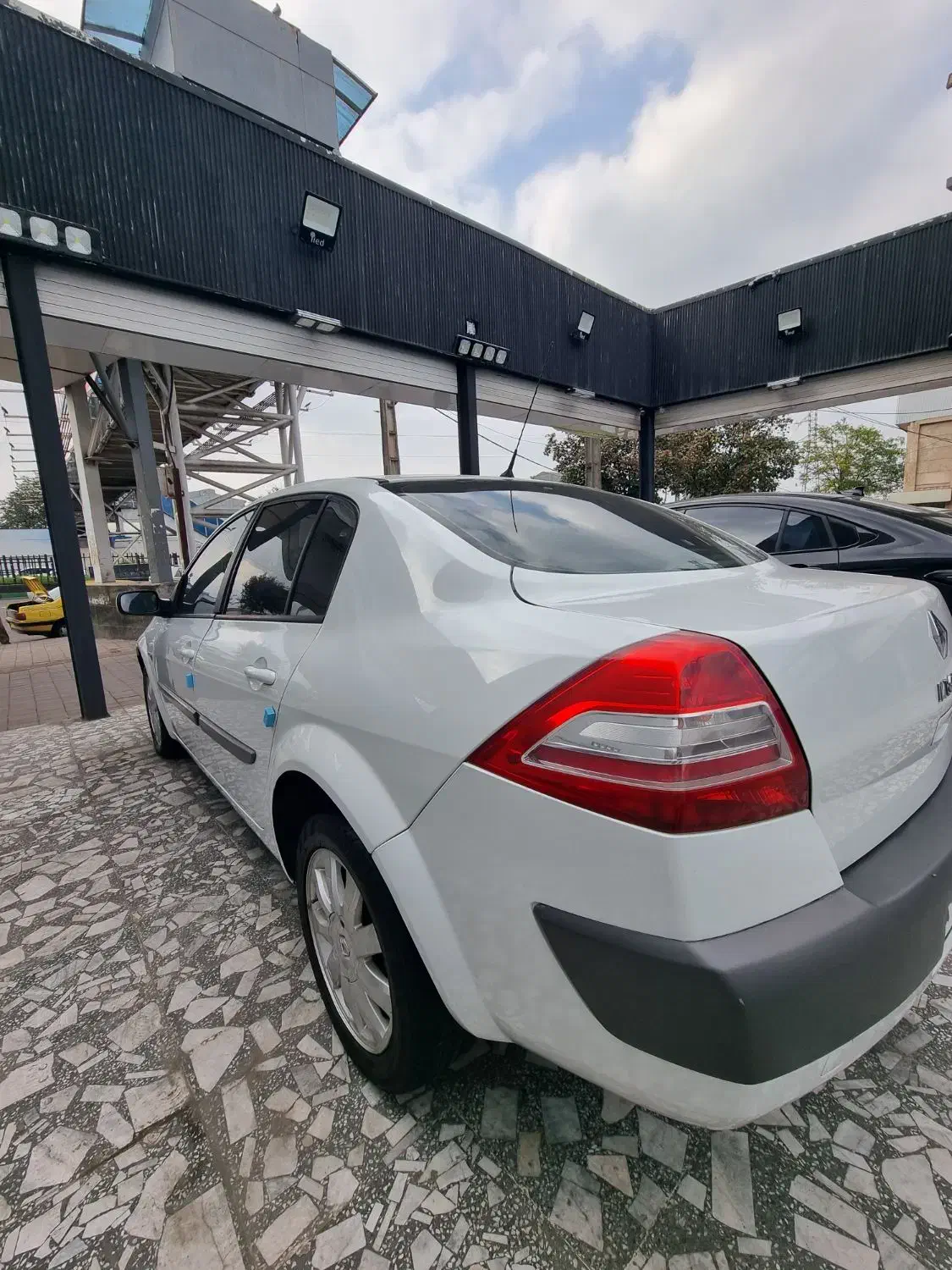 مگان مدل ۱۳۸۹|خودرو سواری و وانت|رشت, جانبازان|دیوار