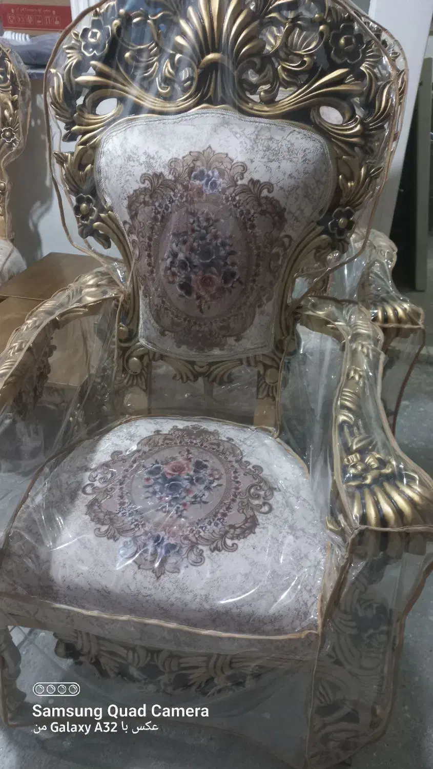 مبل سلطنتی پنجه شیری|مبلمان خانگی و میز عسلی|نسیم‌شهر, |دیوار