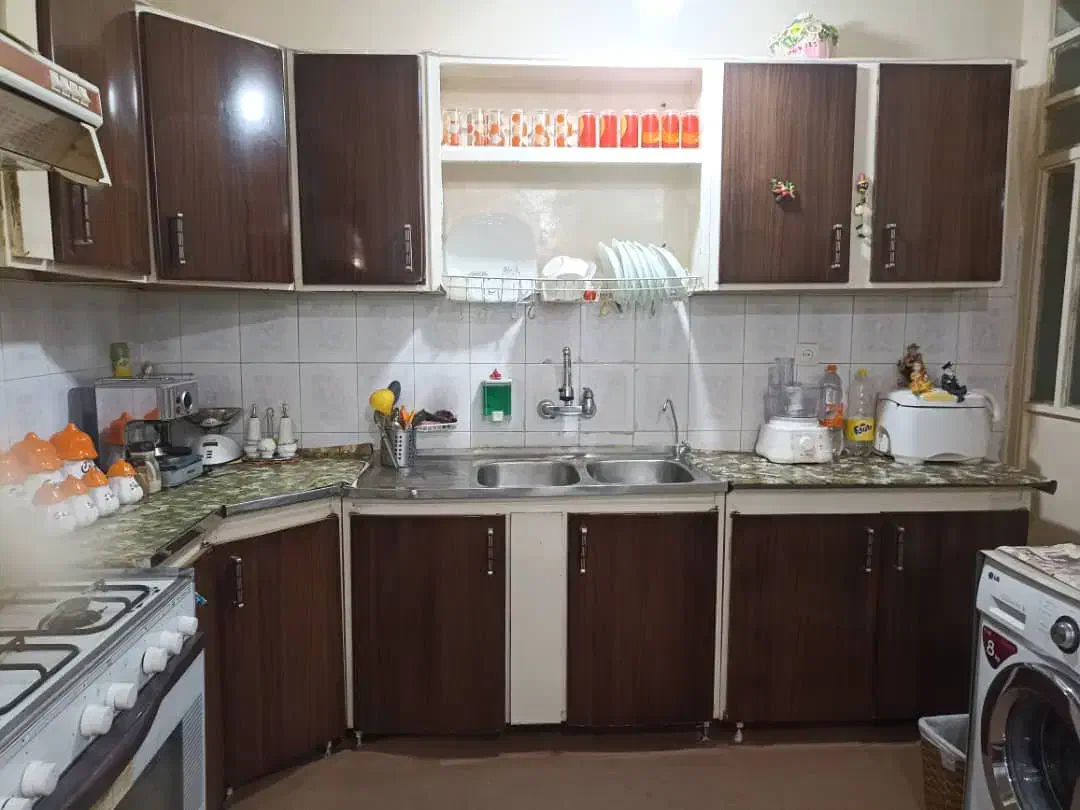 کابینت فلزی و سینک و هود|آب‌چکان و نظم‌دهنده ظروف|دوگنبدان, |دیوار