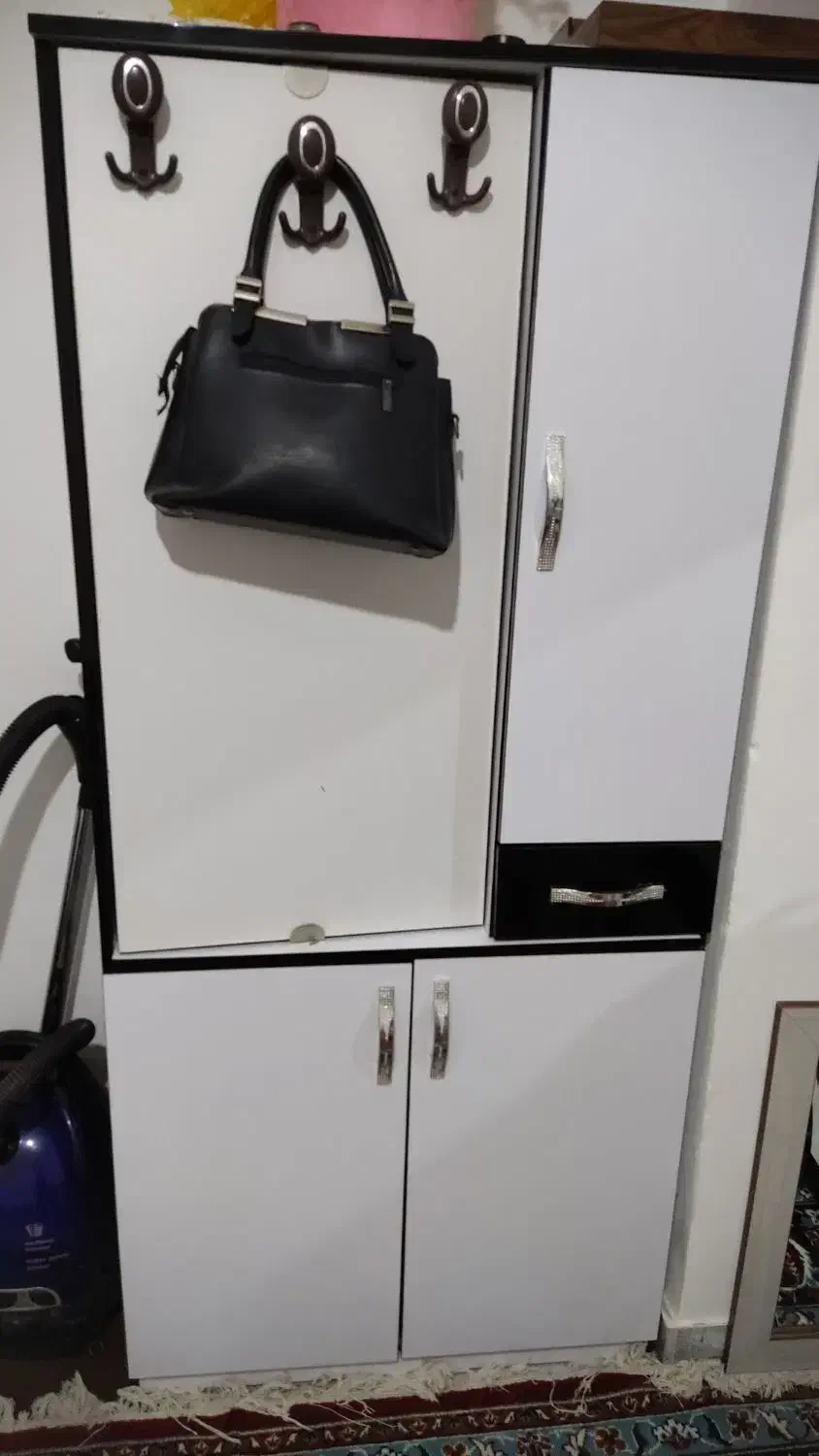 جا کفشی سالم و تمیز|جاکفشی، کمد، دراور|ملایر, |دیوار