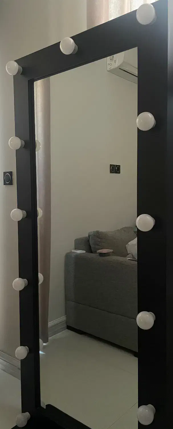 اینه چراغدار|آینه|مشهد, نیروی هوایی|دیوار