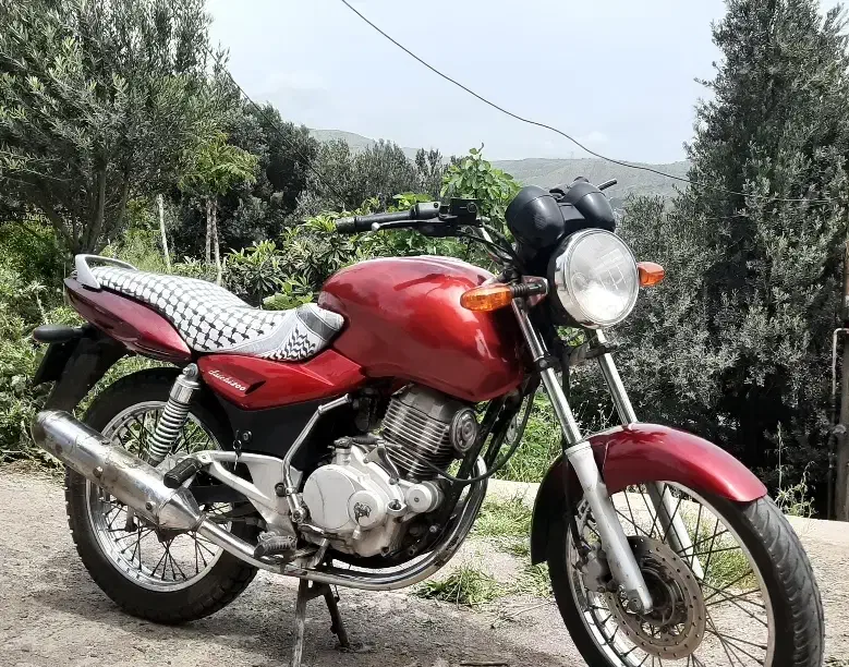 پولسار تک شمع|موتورسیکلت|رشت, نامجو|دیوار