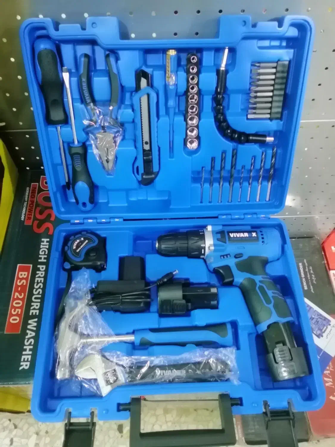 جعبه ابزار و دریل شارژی 2باطری هدیه روز مرد|ابزارآلات|اصفهان, کشاورزی|دیوار