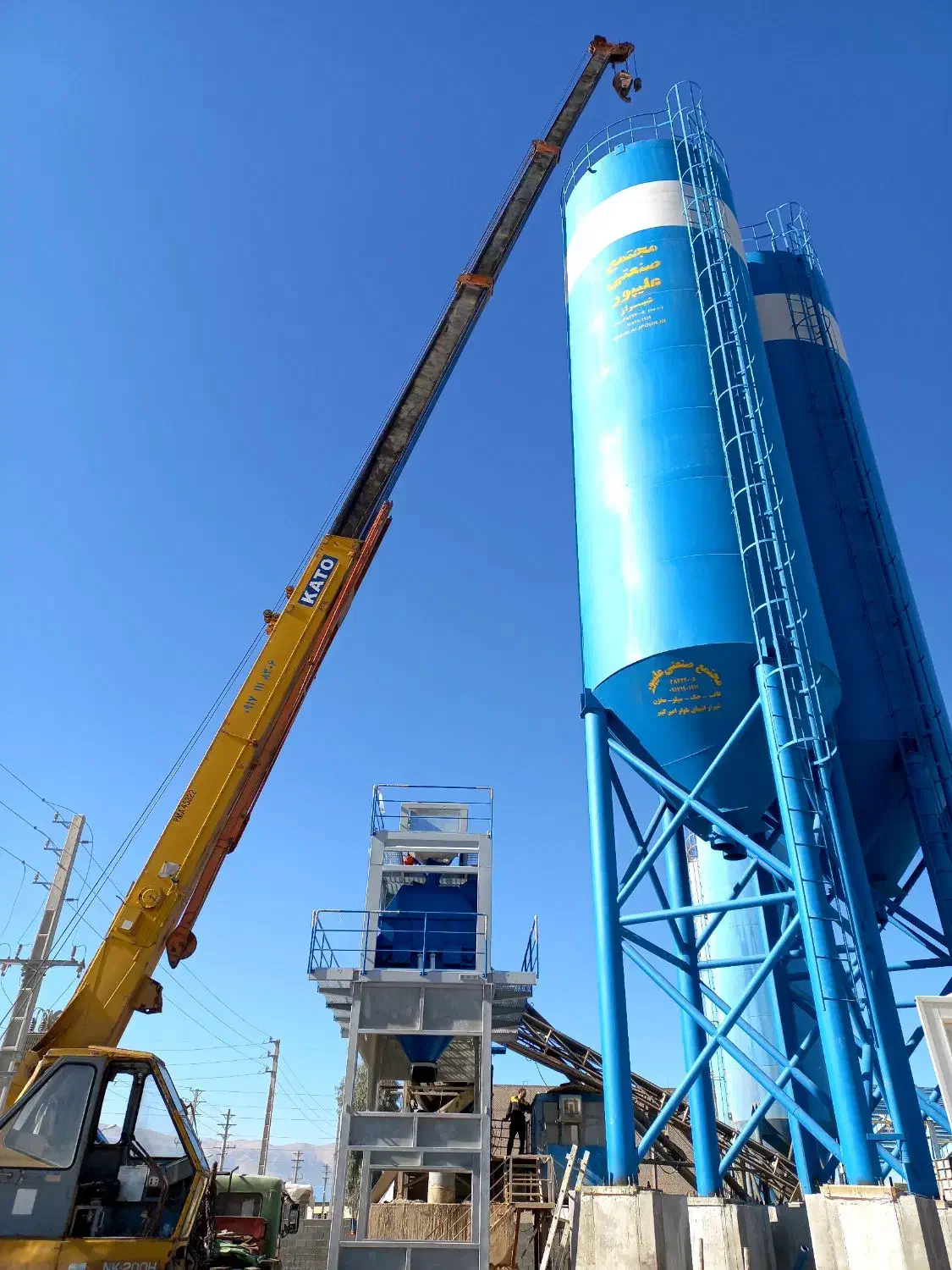 خدمات جرثقیل (7.20.25) تن|خدمات حمل و نقل|شیراز, شهرک امیر کبیر|دیوار