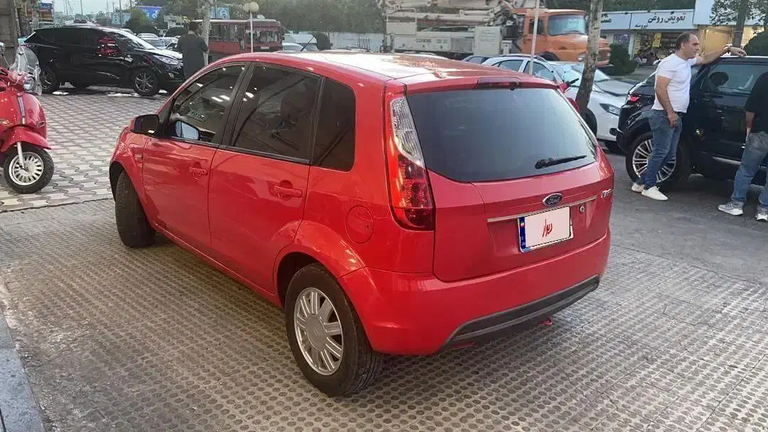 فروش فورد فیگو 2012|خودرو سواری و وانت|رشت, معلم|دیوار
