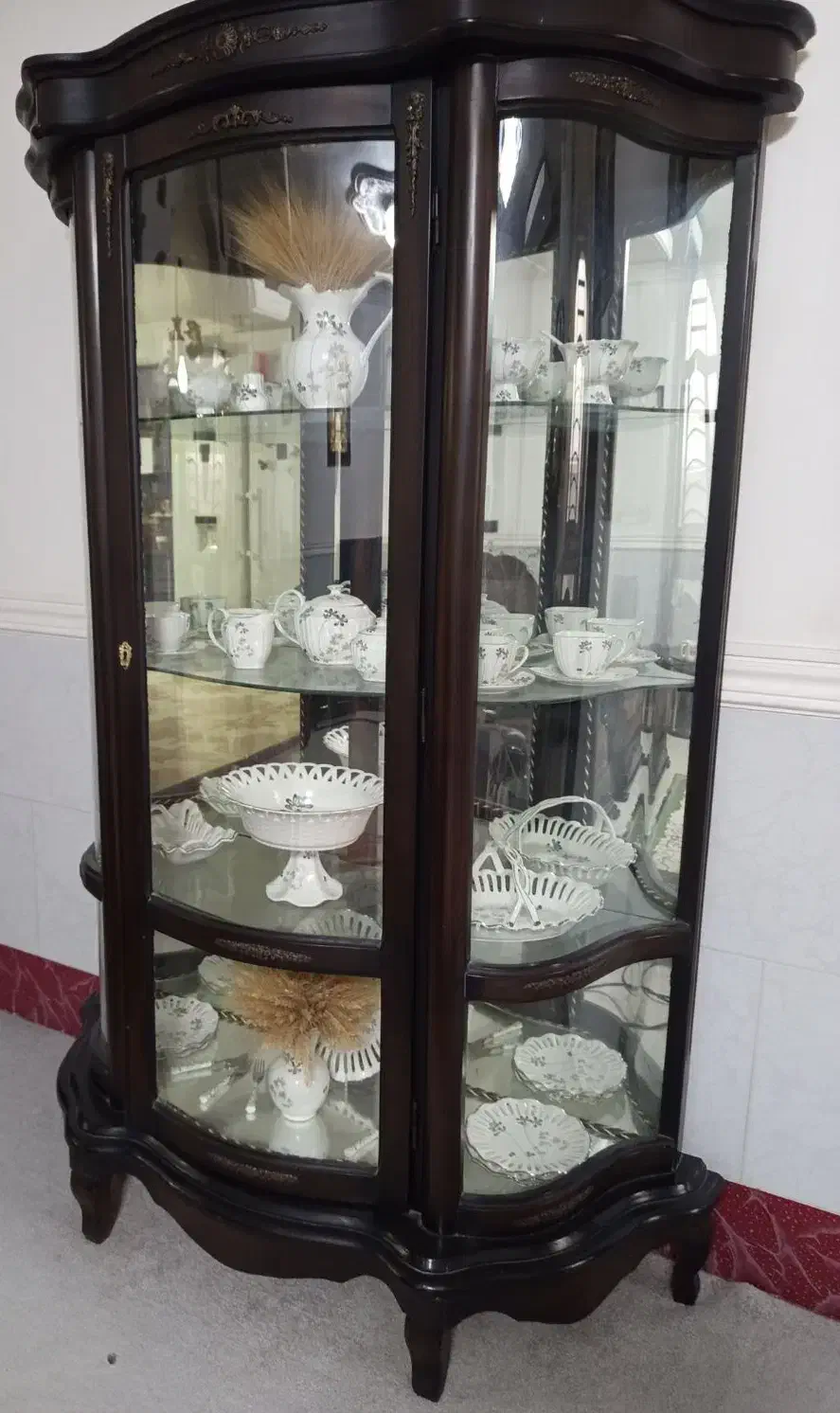 بوفه|بوفه، ویترین، کنسول|اهرم, |دیوار