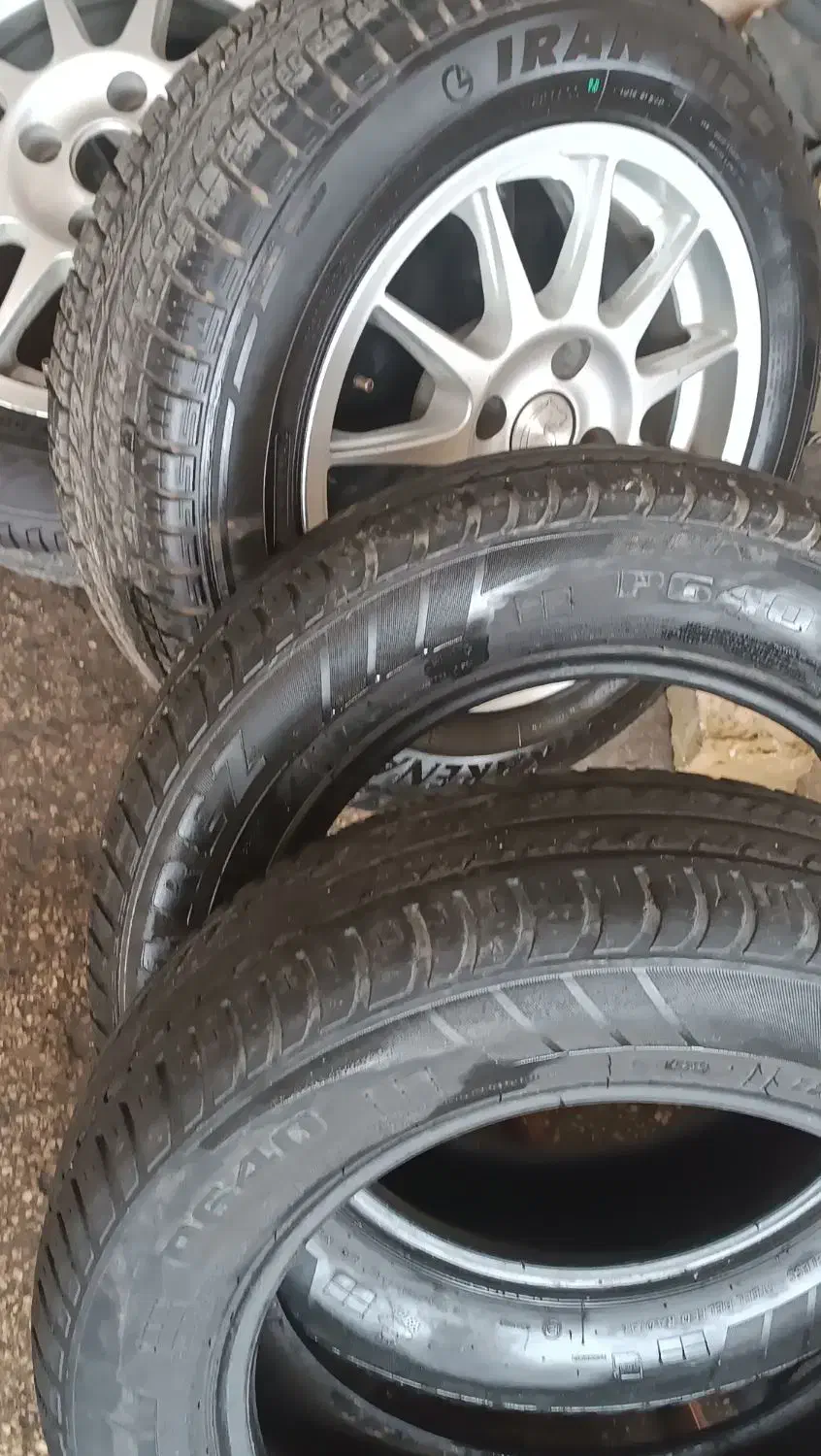 لاستیک ماشین تایر|حراج|اسفراین, |دیوار