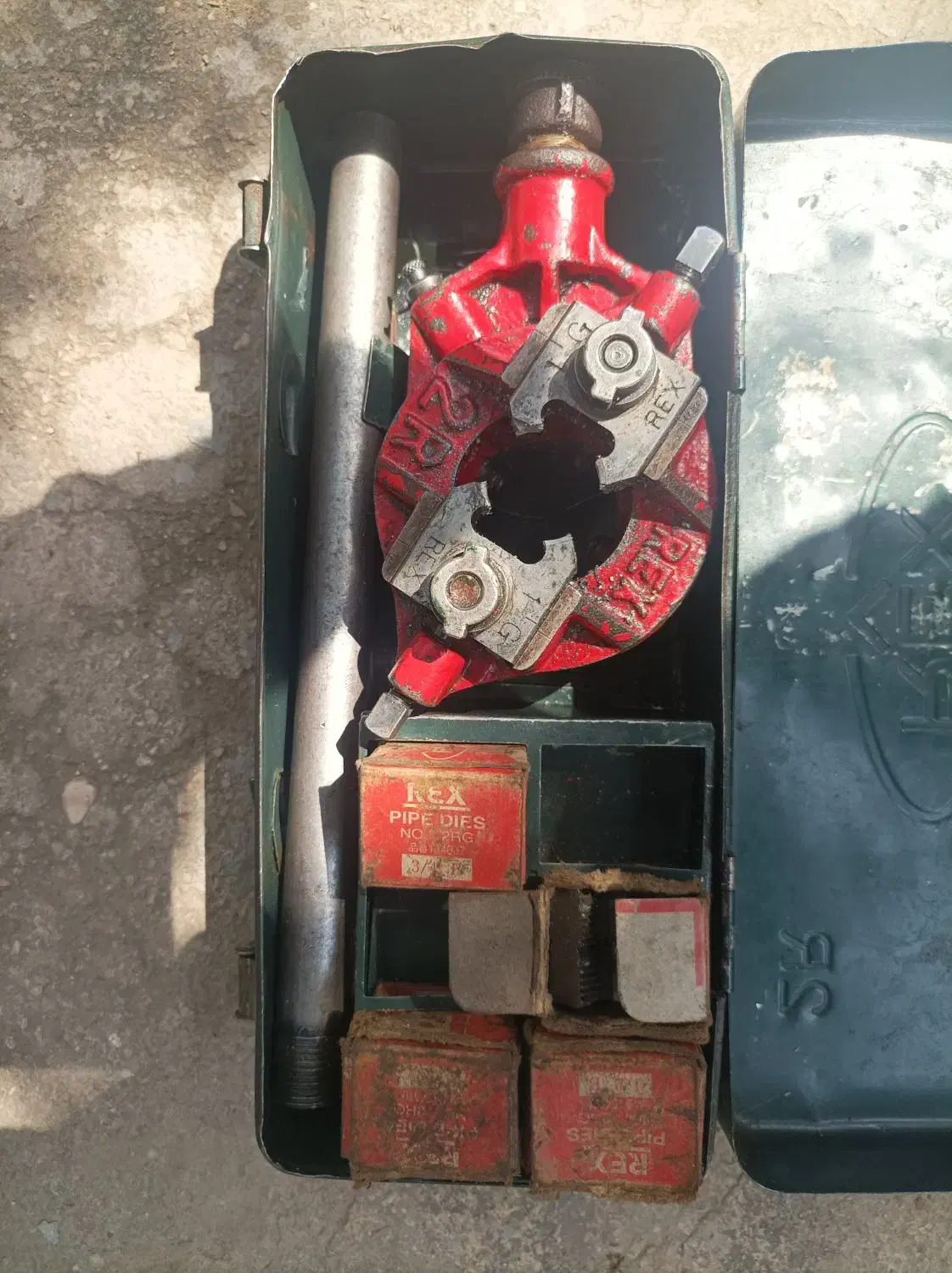 حدیده دستی و گیره رومیزی|ابزارآلات|آزادشهر, |دیوار