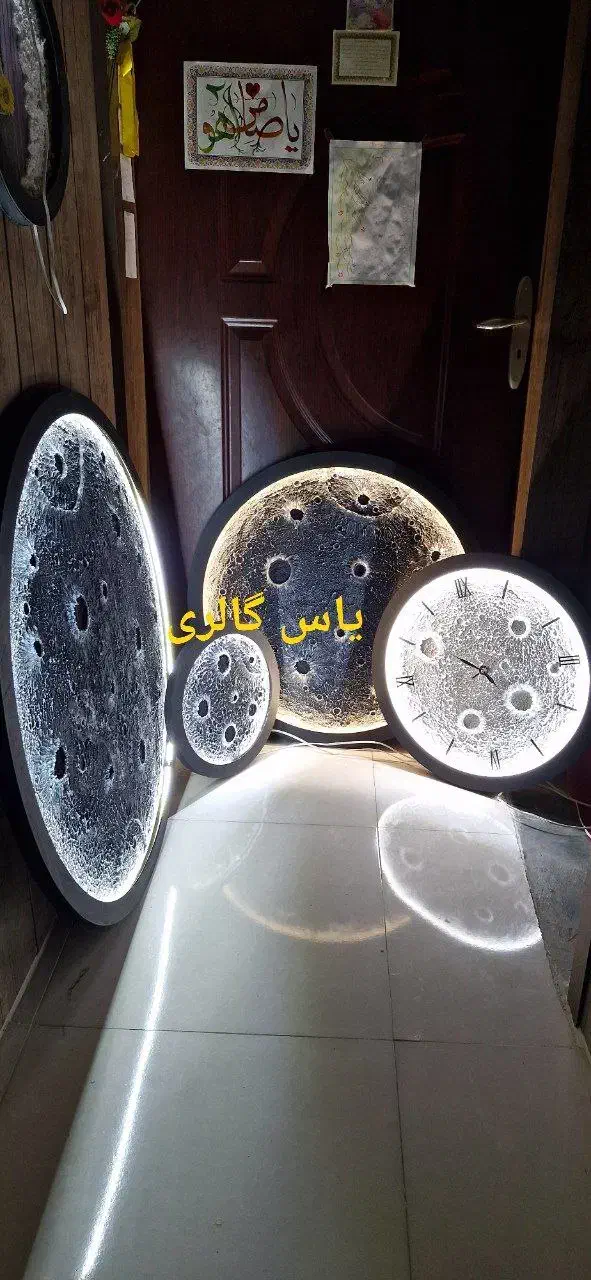 اینه ماه.اینه زیبا ی مدرن.ساعت.تابلوماه.|آینه|مشهد, تبادکان|دیوار