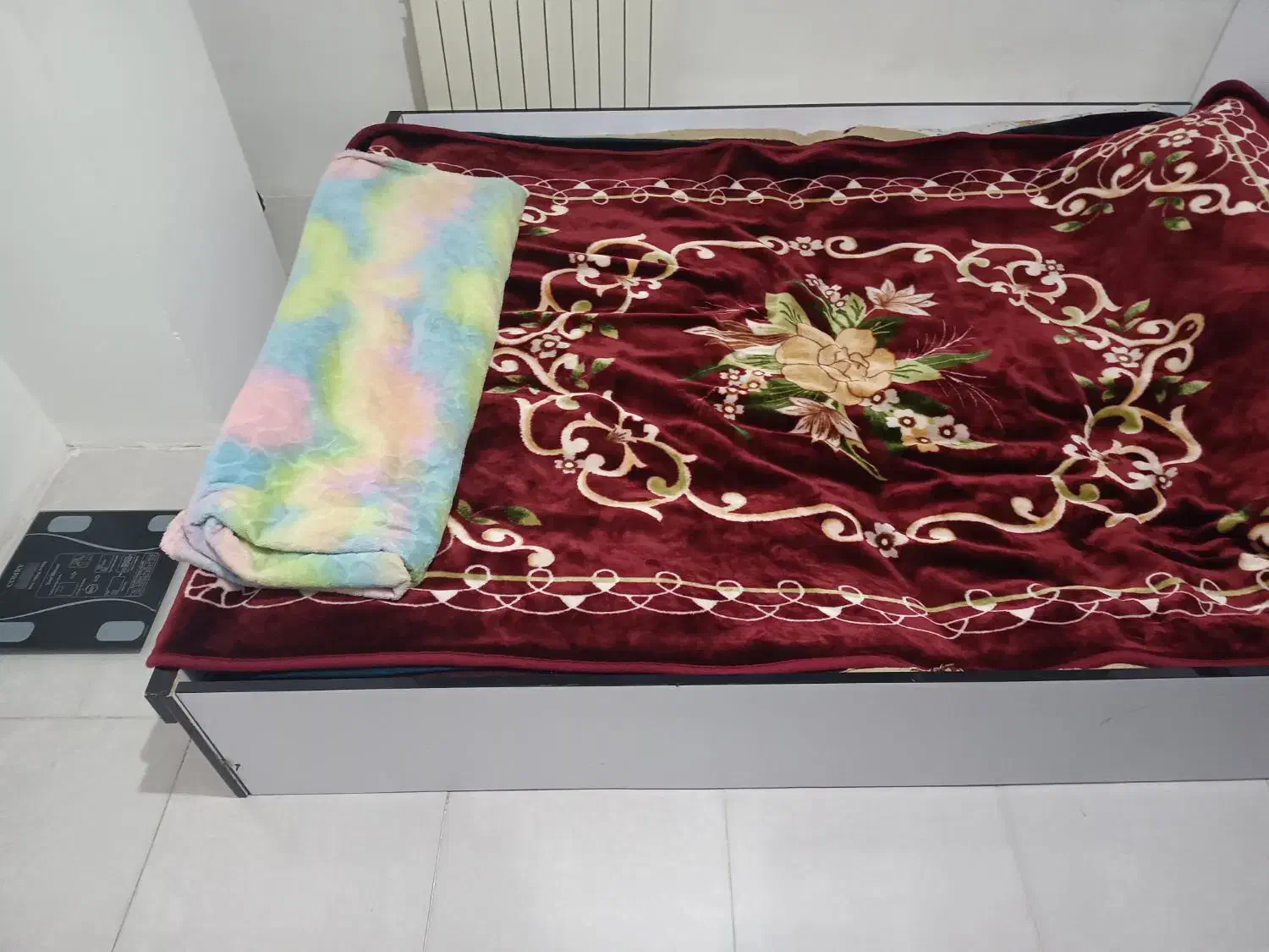 فرش ۱۲ متری سرویس خواب|فرش|محمدیه-قزوین, |دیوار