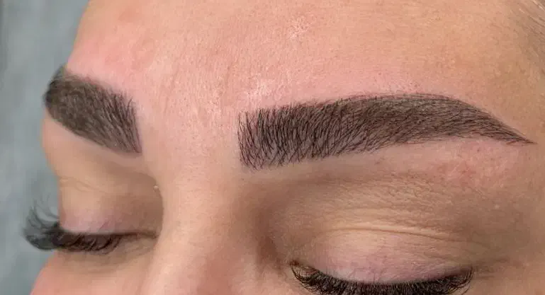 خدمات نیمه رایگان ابرو، خط چشم ، شید لب ، ریموو|خدمات آرایشگری و زیبایی|خرمآباد, |دیوار