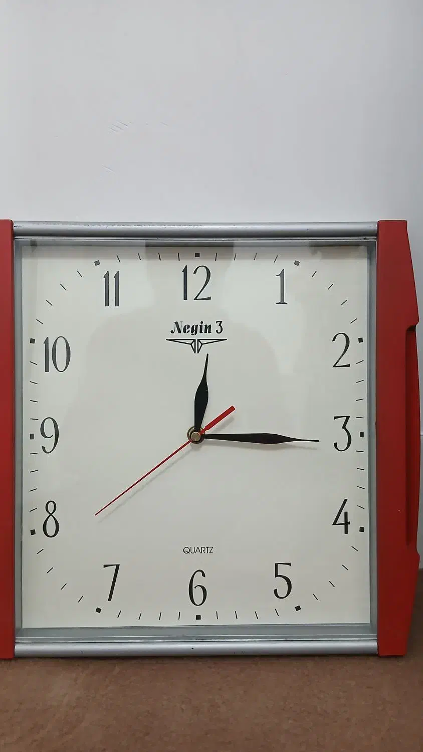 ساعت|ساعت دیواری و تزئینی|قائن, |دیوار