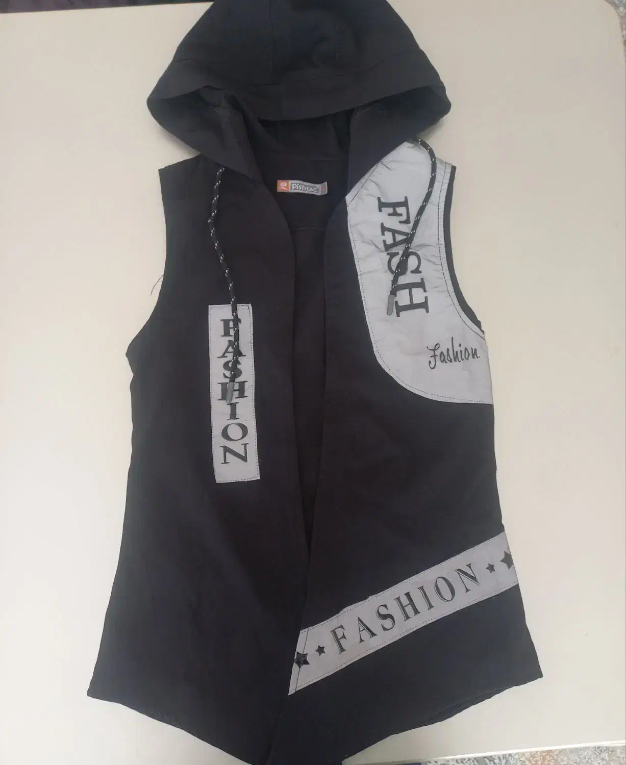 لباس بچگانه|لباس|خوی, |دیوار