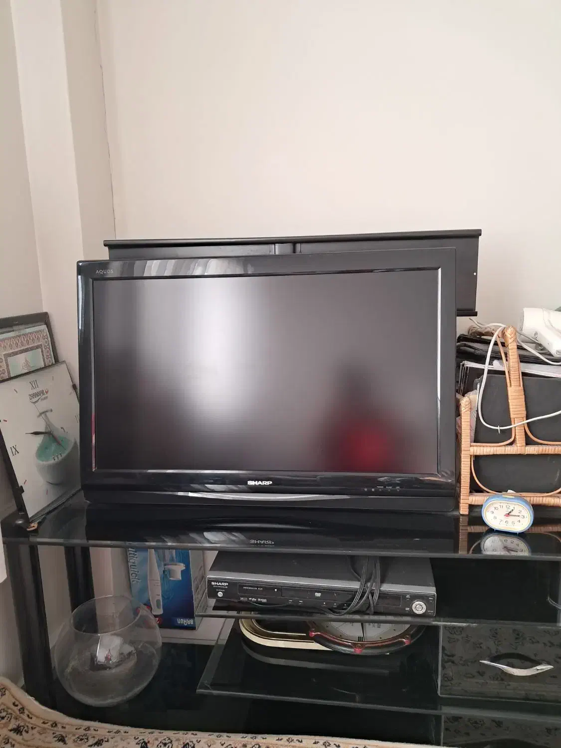 تلویزیون ومیز ودیویدی|تلویزیون و پروژکتور|تهران, والفجر|دیوار