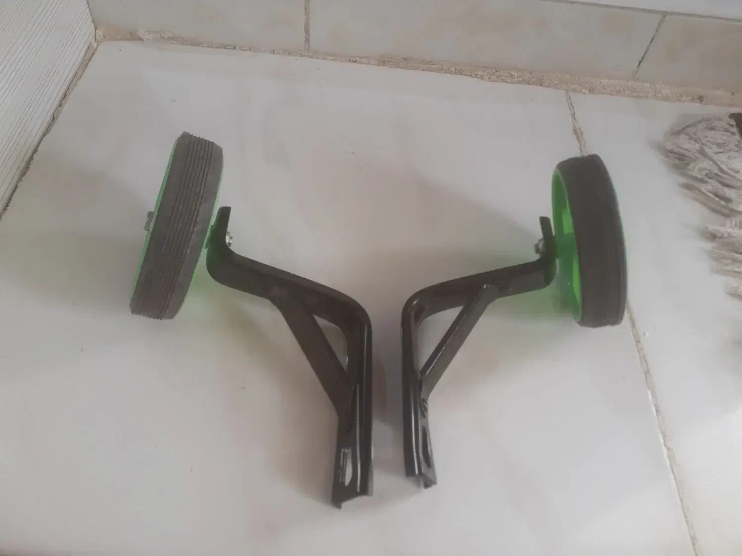 کمکی دوچرخه خیلی کم کار کرده|دوچرخه، اسکیت، اسکوتر|تبریز, |دیوار