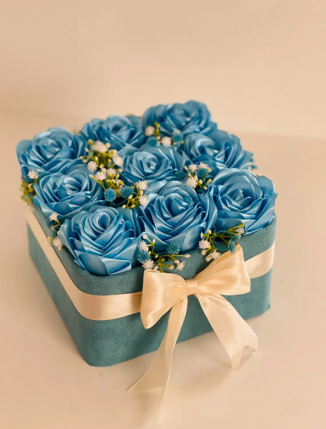 دسته گل و باکس گل جاودان|گل مصنوعی|هرسین, |دیوار