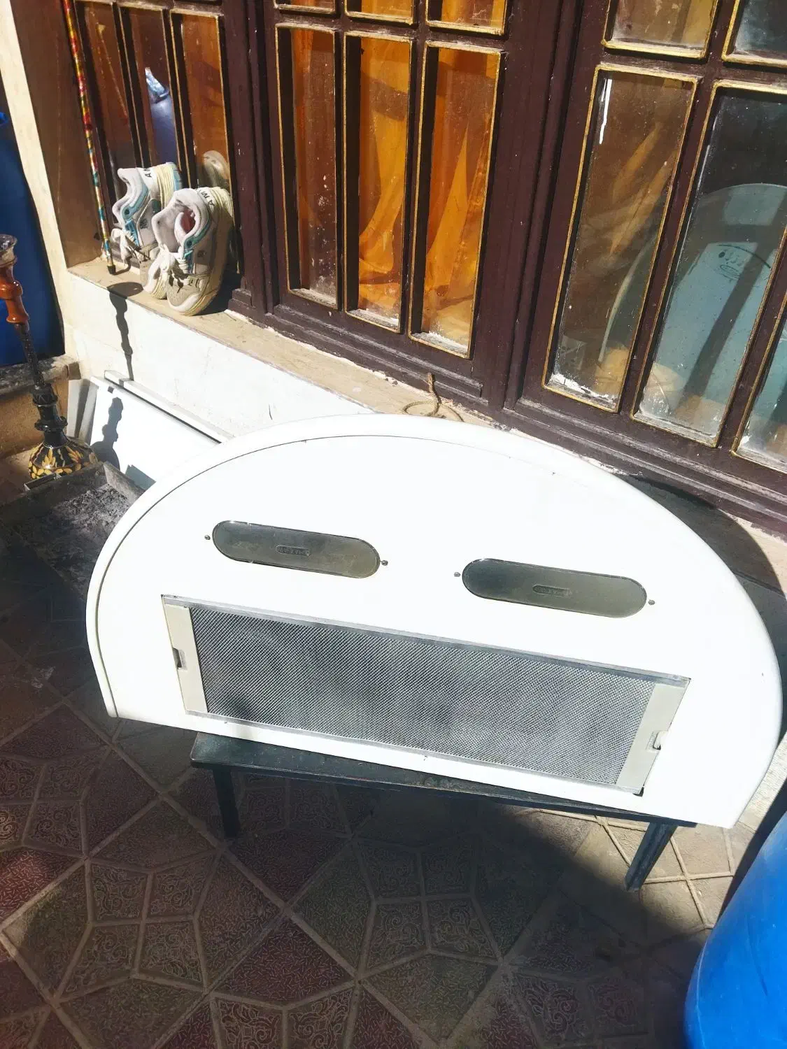 هود|هود|شیراز, قلات|دیوار