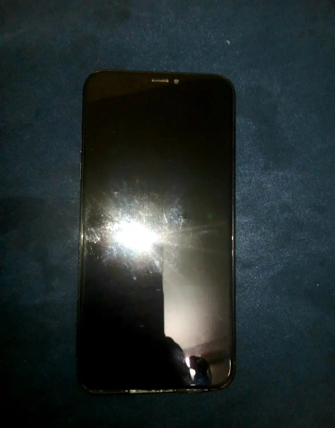 تاج و ال سی دی آیفن ۱۲ بهمراه باطری|لوازم جانبی موبایل و تبلت|مشهد, کشف|دیوار