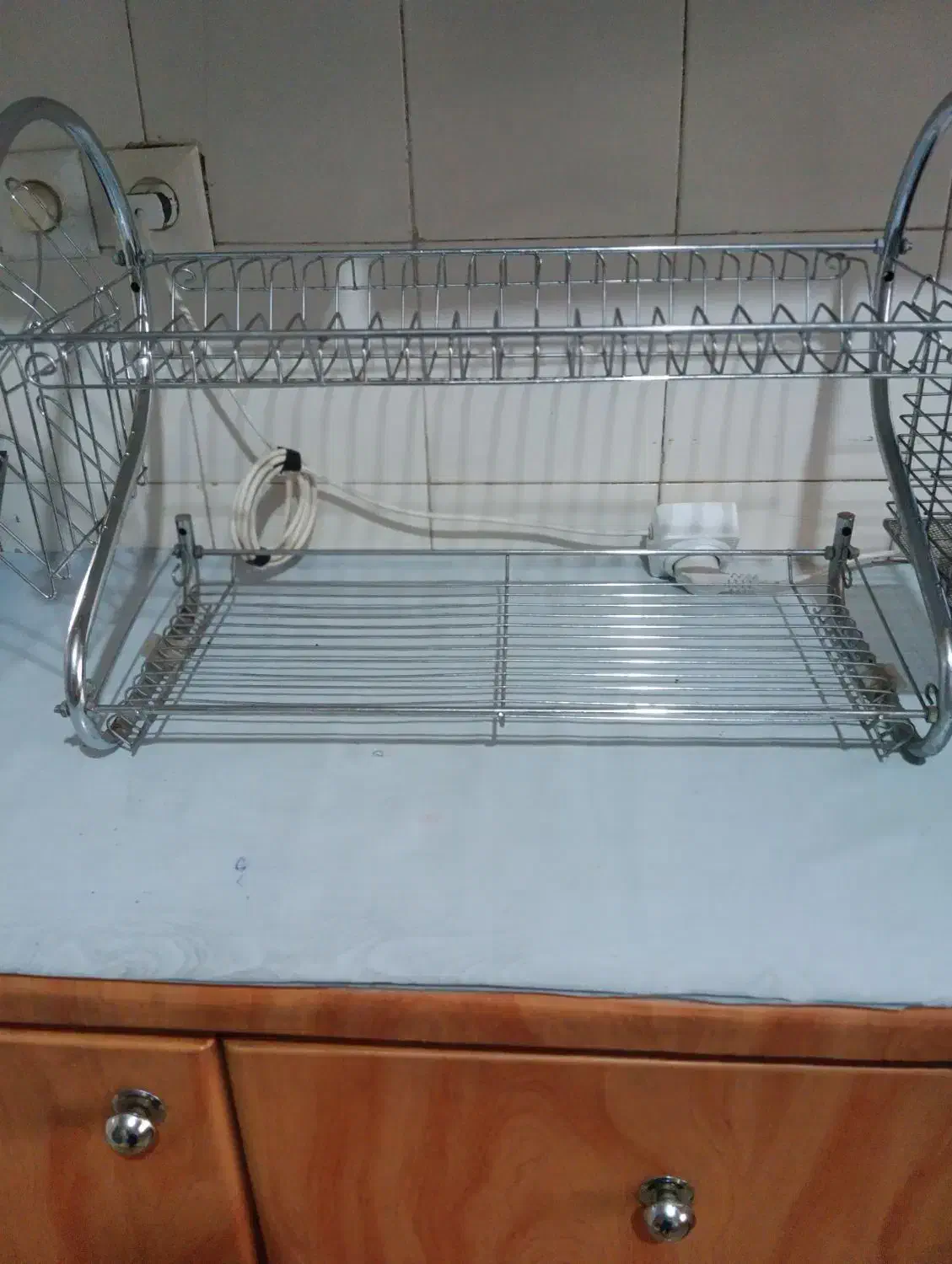 آب چکان|آب‌چکان و نظم‌دهنده ظروف|اصفهان, شفق|دیوار