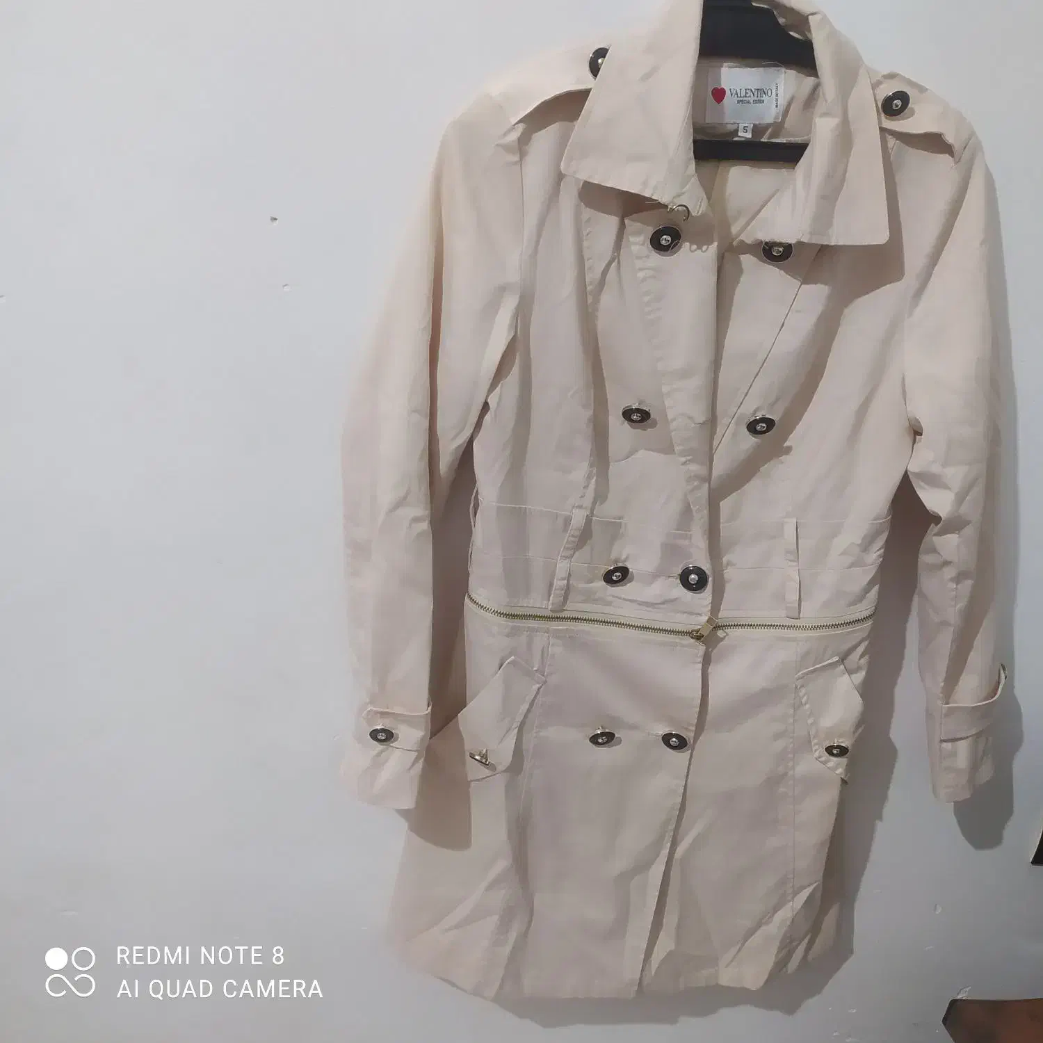 بارونی|لباس|دورود, |دیوار