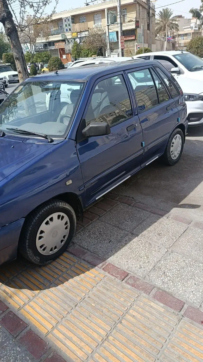 111|خودرو سواری و وانت|شیراز, انجیر|دیوار