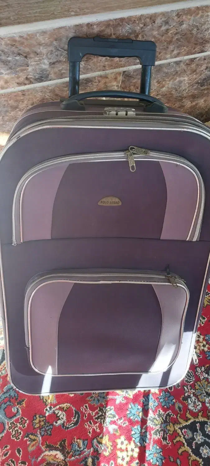 چمدان مسافرتی بزرگ|کیف، کفش، کمربند|میانه, |دیوار