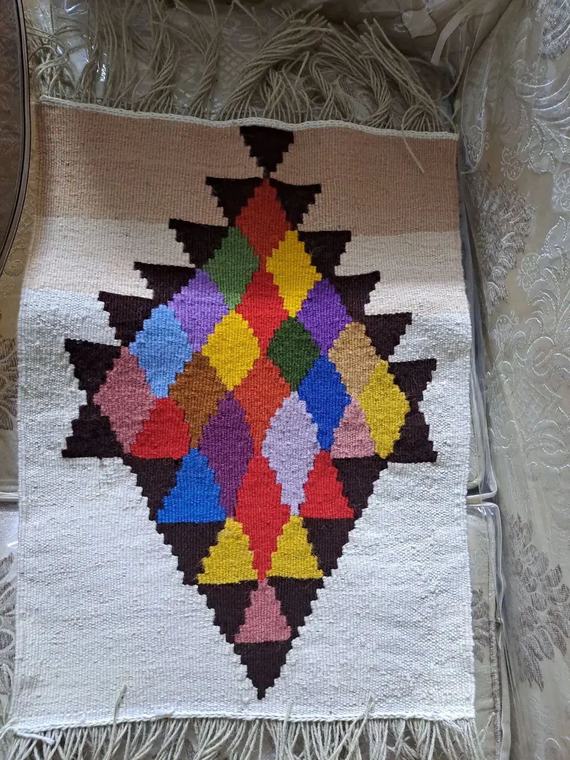 گلیم دستباف و کیف رافیا (هدیه روز مادر)|گلیم، جاجیم، گبه|مشهد, بهمن|دیوار