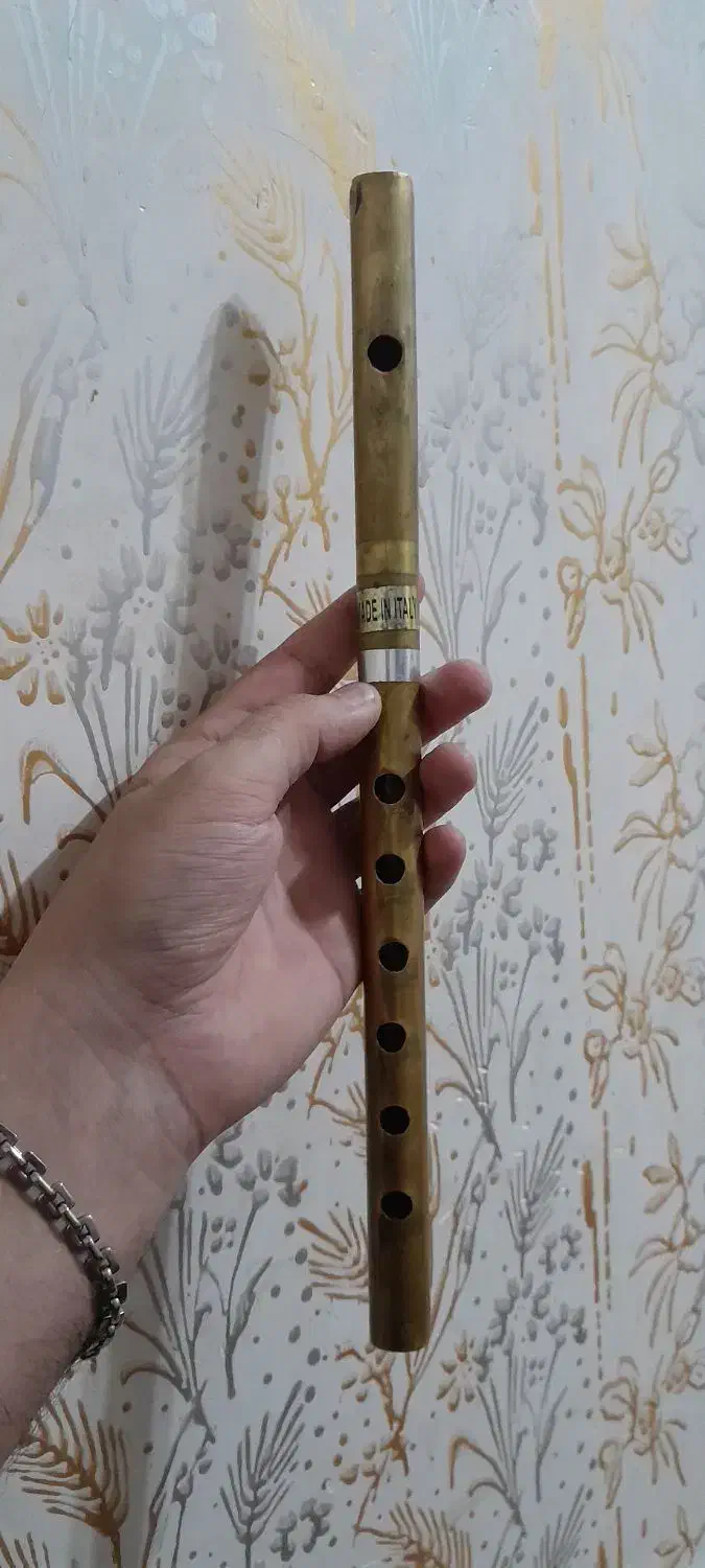 فلوت|سازهای بادی|ایوان, |دیوار