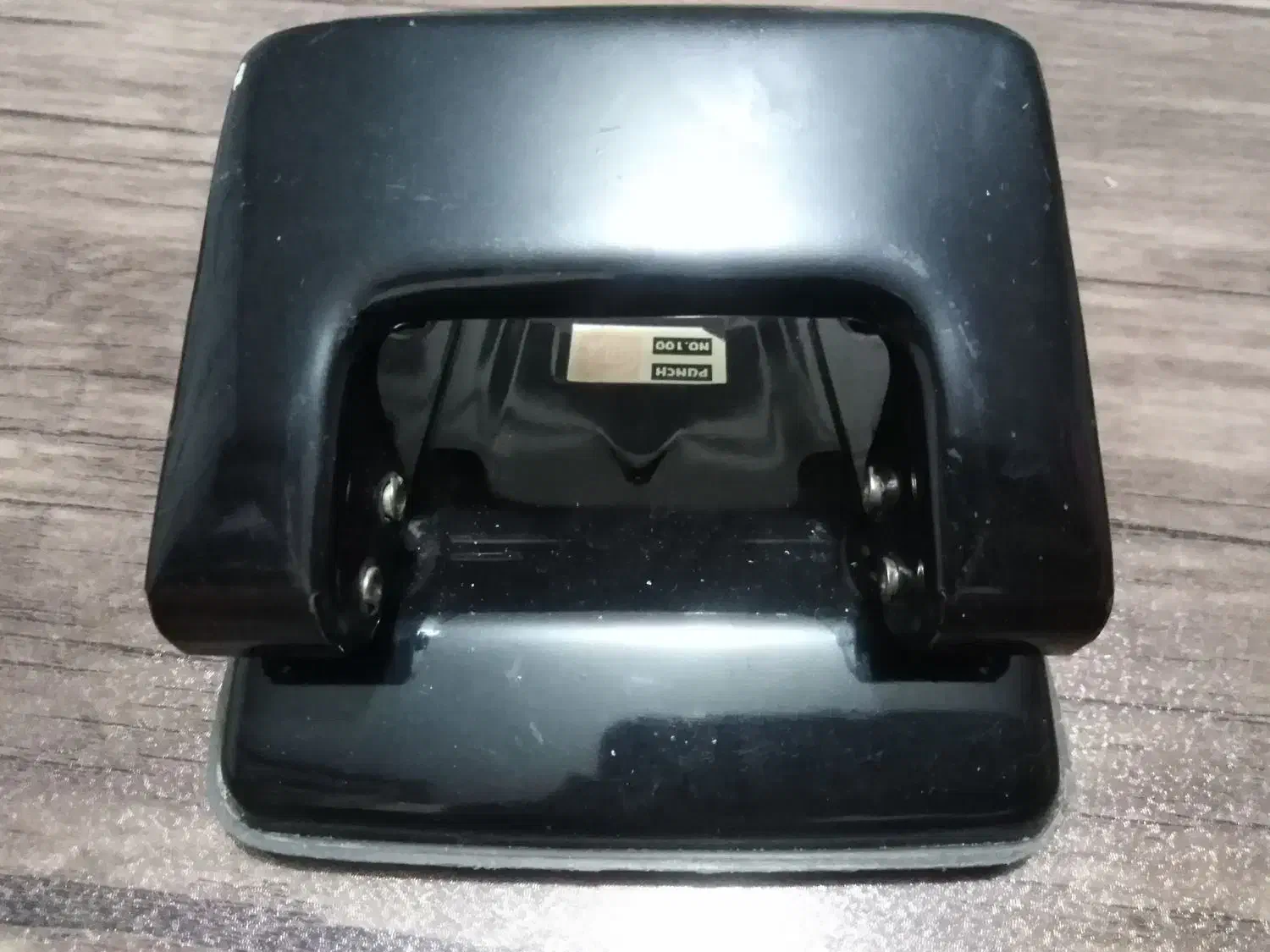 پانچ کاغذ|لوازم التحریر|مشهد, کوشش|دیوار