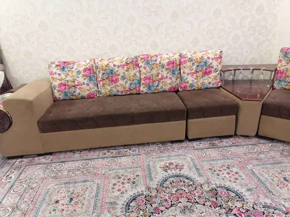 مبل راحتی و میزناهارخوری ۶نفره|مبلمان خانگی و میز عسلی|آستارا, |دیوار