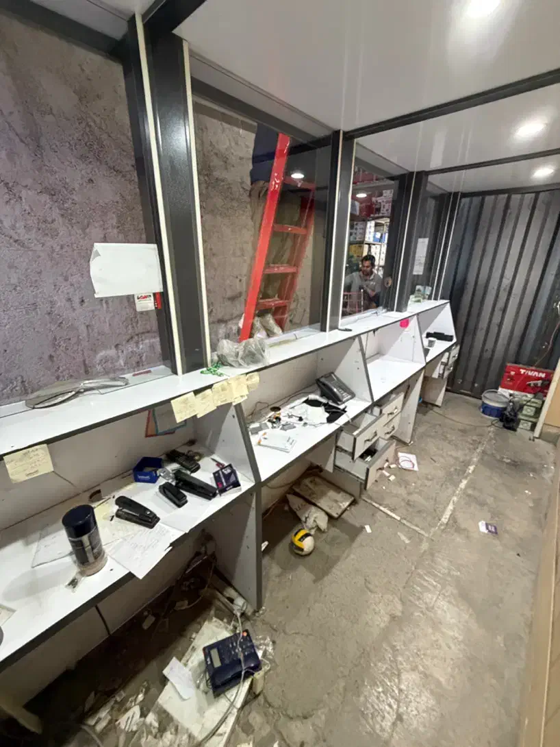 کانتر۴نفره شیشه دار|دفتر کار|شهریار, رضی آباد پایین|دیوار