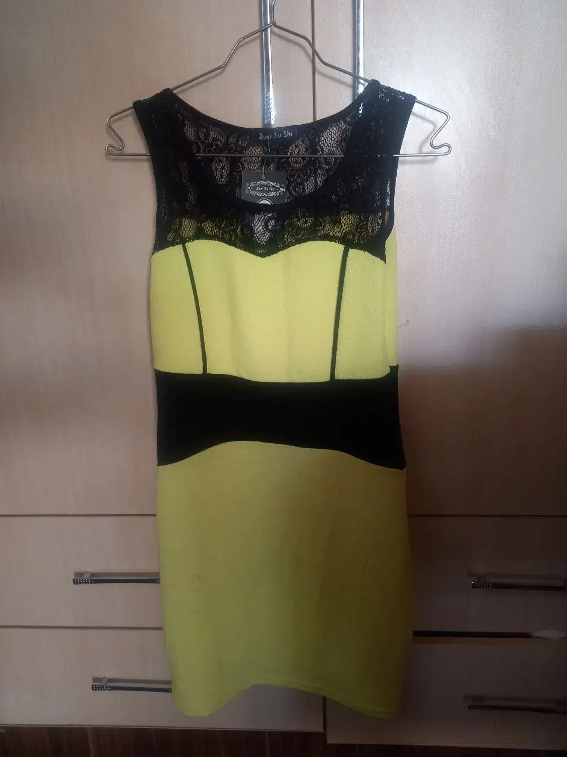 لباس جشن|لباس|اصفهان, عاشقآباد|دیوار