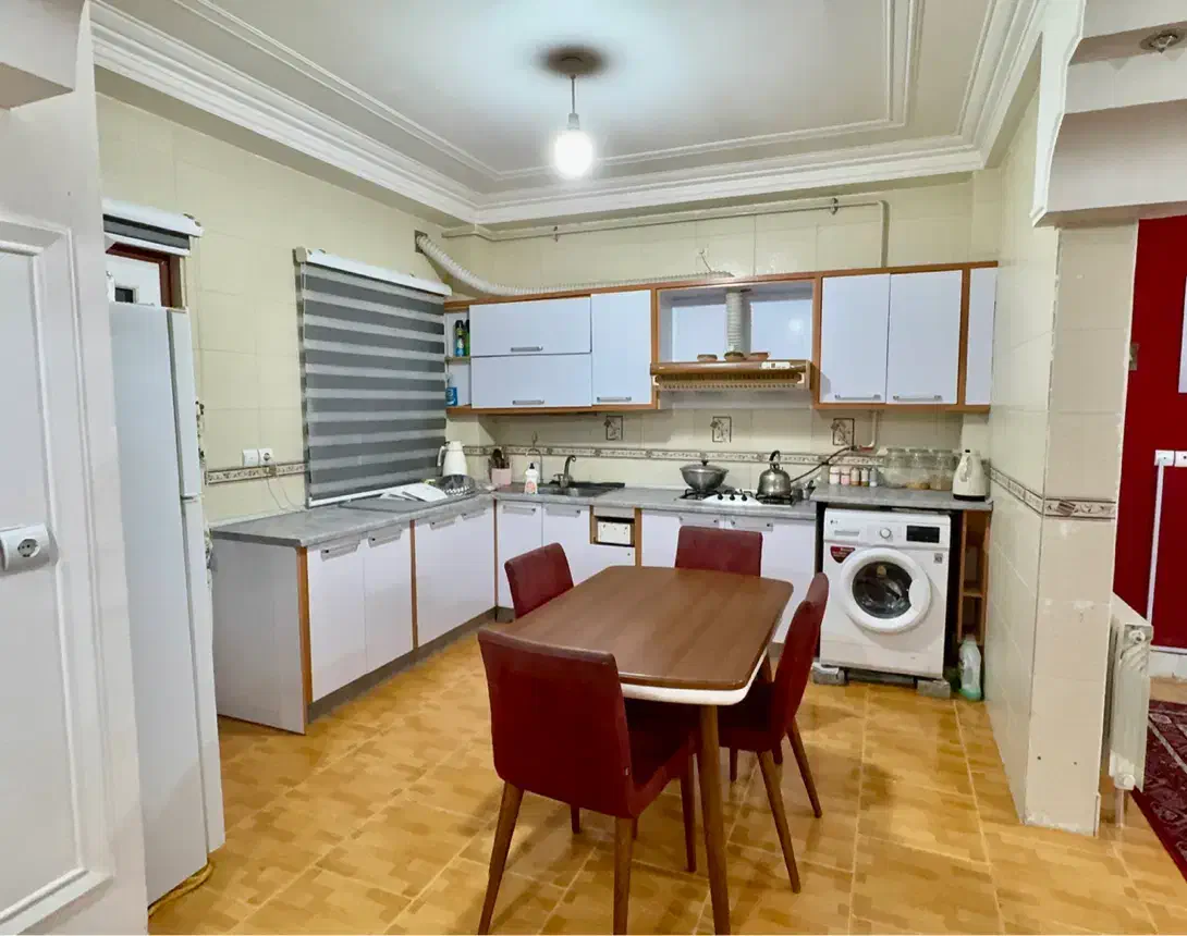 آپارتمان ۱۰۰متری طبقه۴ خیابان خرمشهر|فروش آپارتمان|گنبد کاووس, |دیوار