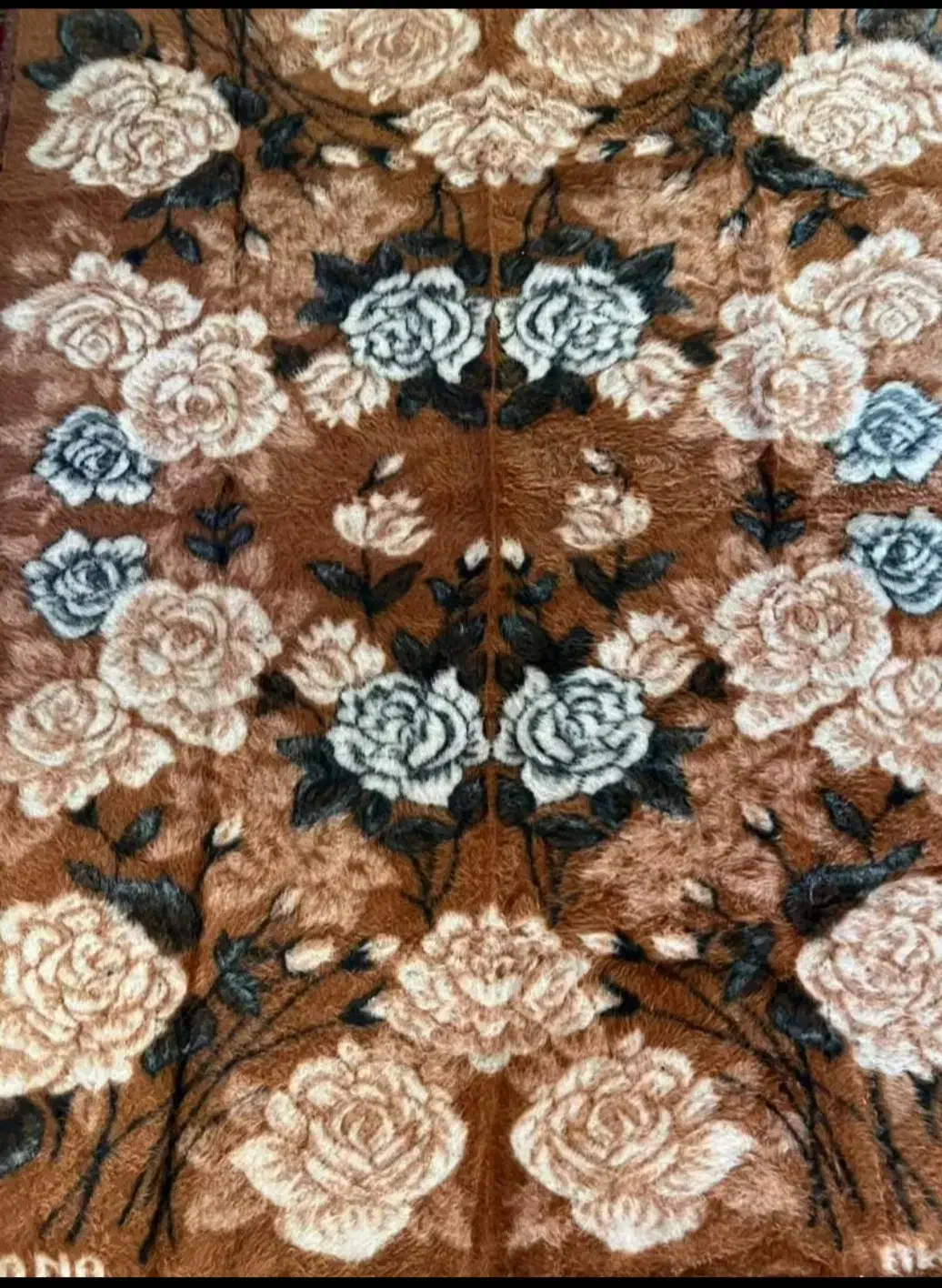 پتو پشمی درخشان ثنا عمده وخرده|رختخواب، بالش، پتو|تبریز, |دیوار