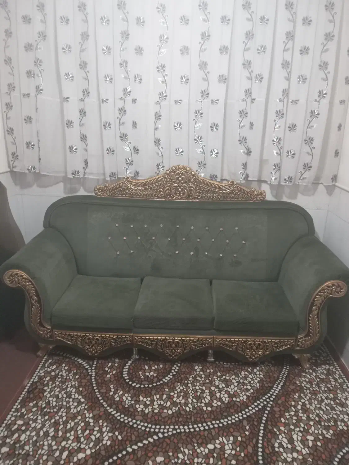 مبل هفت نفره با میز عسلی چوپ|مبلمان خانگی و میز عسلی|قم, شهر قائم|دیوار