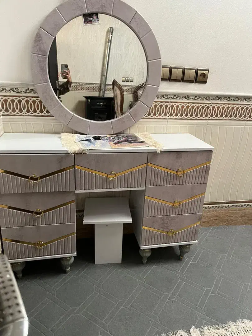 جاکفشی و میز اینه ست کاملا نو|جاکفشی، کمد، دراور|قم, شهرک سازمان آب|دیوار